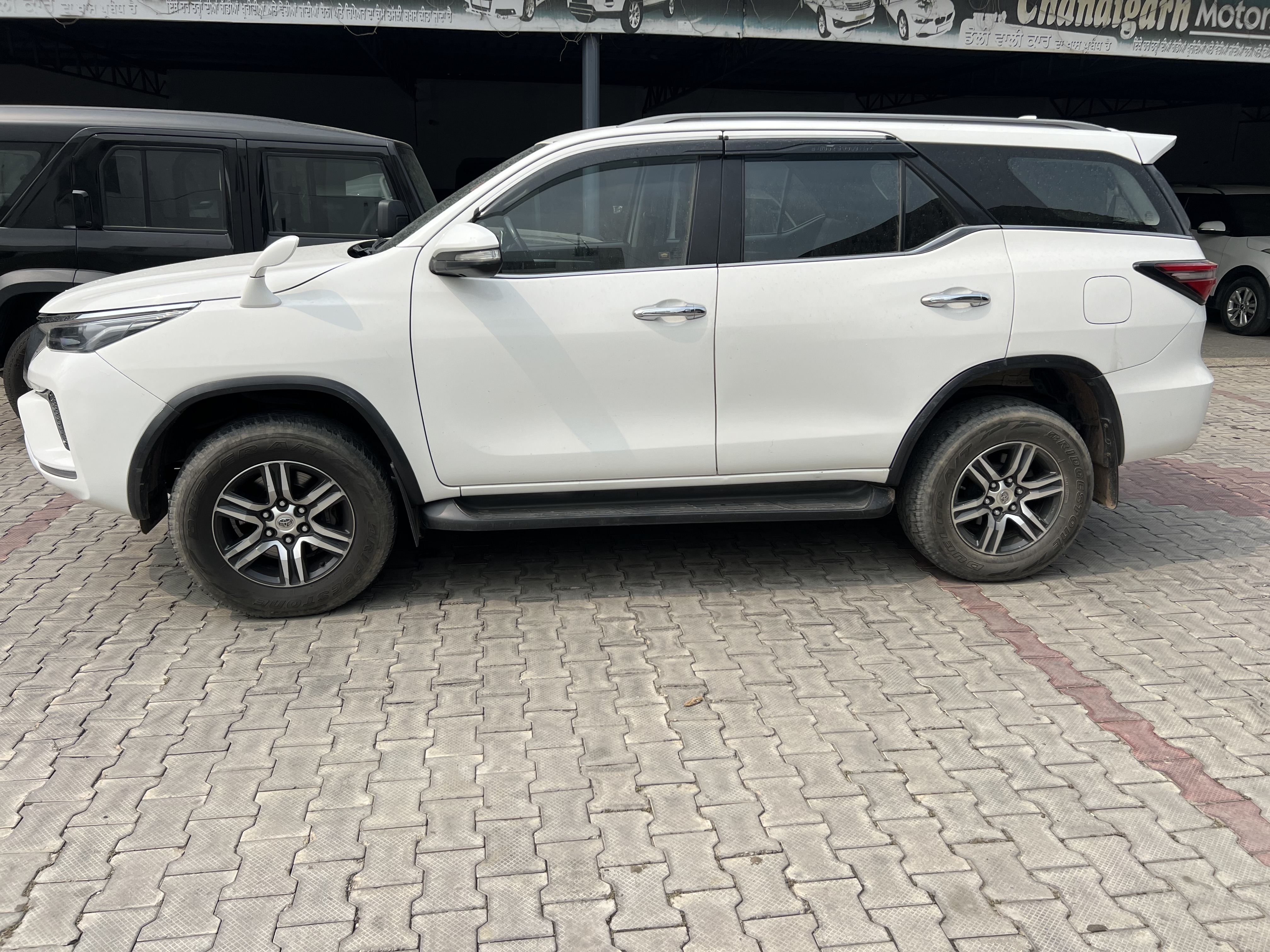 Suv